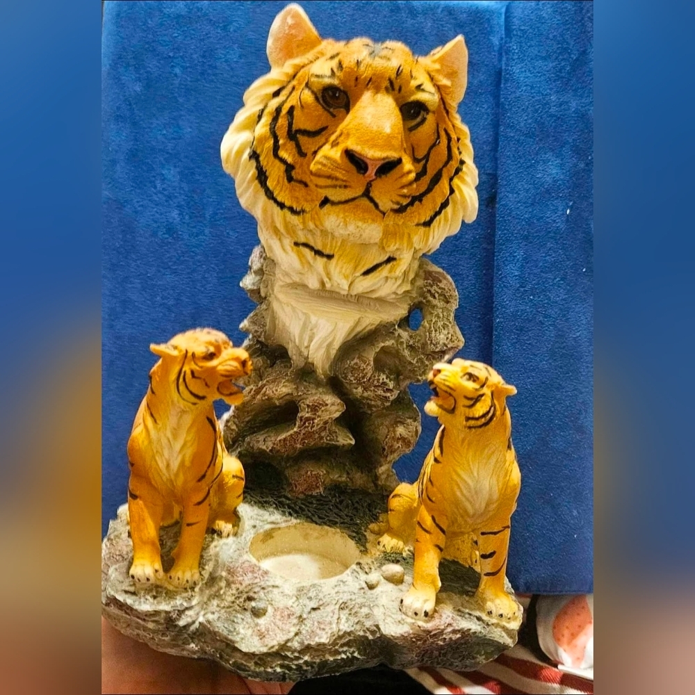 Decorative Resin Tiger Figurine Votive Candle Holder